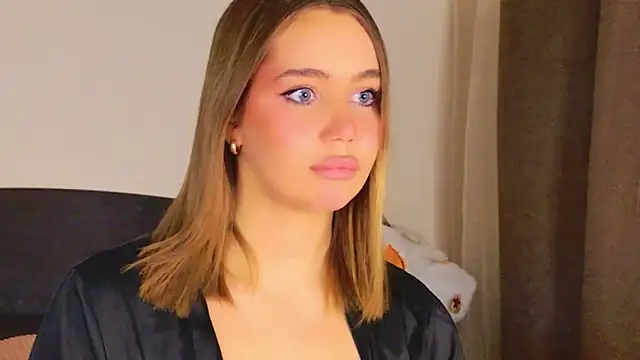 SilverHanna online show from March 29, 9:26 pm