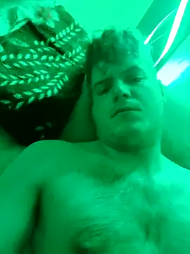 Snapshot of yourfavouriteking chatting on February 16, 12:29 am yourfavouriteking online show from February 16, 12:29 am