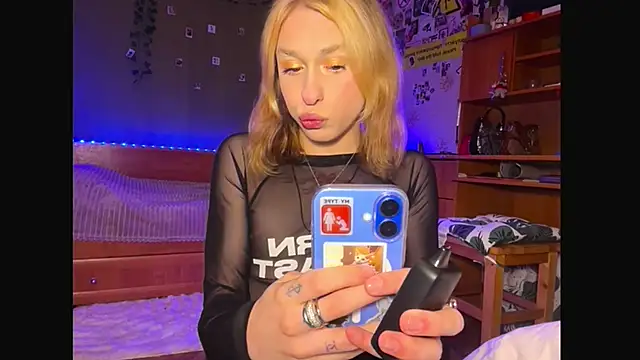 miss barbie111 online show from February 8, 5:05 pm