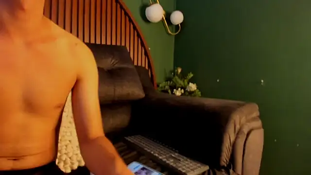 Alhan Twink online show from March 21, 5:23 am