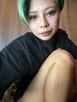 BADBITCHISAKI online show from April 3, 11:19 am