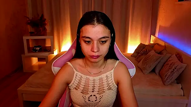 Kim Bless online show from April 14, 1:44 am