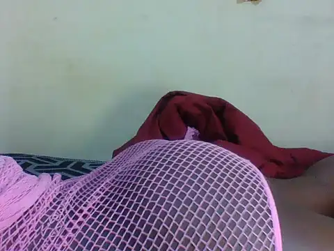 Snapshot of Ucliu113 chatting on February 17, 10:05 pm Ucliu113 online show from February 17, 10:05 pm