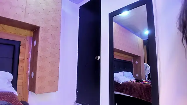 Samantha Blaze1 online show from February 21, 11:11 am