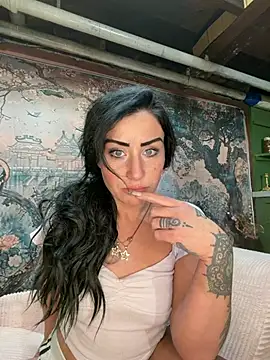 valayan0ire online show from January 15, 3:44 am