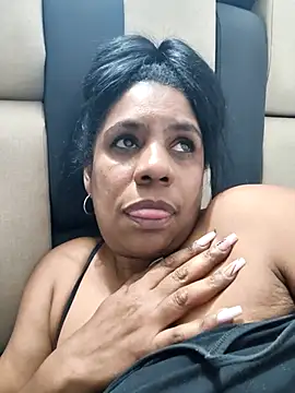 Snapshot of Zeyllyjhonson chatting on January 31, 11:47 pm Zeyllyjhonson online show from January 31, 11:47 pm