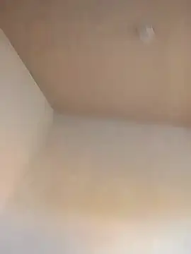 lauramartins77 online show from January 16, 3:05 pm