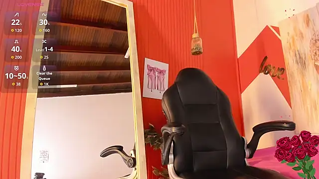 maria Turner1 online show from February 18, 12:45 pm