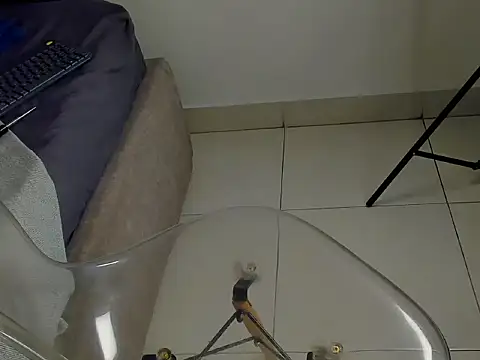 AndrewKenoxx  online show from February 26, 7:35 pm