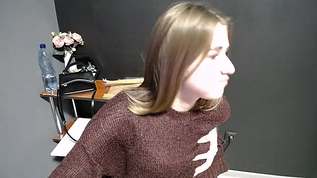 Sunny siren online show from February 26, 1:32 pm