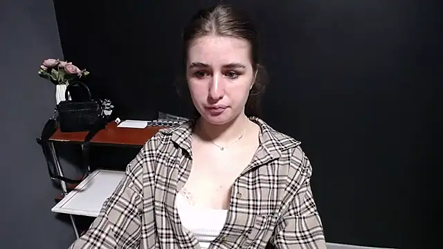 Sunny siren online show from March 18, 2:09 pm