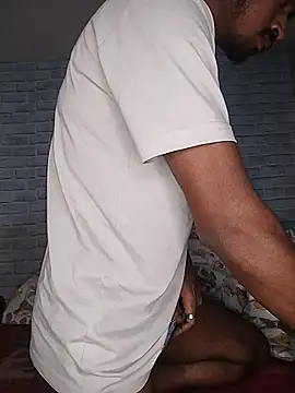 Snapshot of Gaymodel chatting on January 19, 4:16 am Gaymodel online show from January 19, 4:16 am