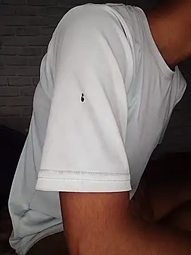 Snapshot of Gaymodel chatting on February 3, 4:10 am Gaymodel online show from February 3, 4:10 am