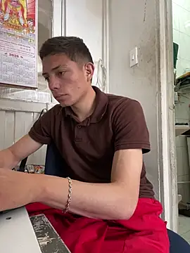 santiObrero online show from February 27, 4:29 pm