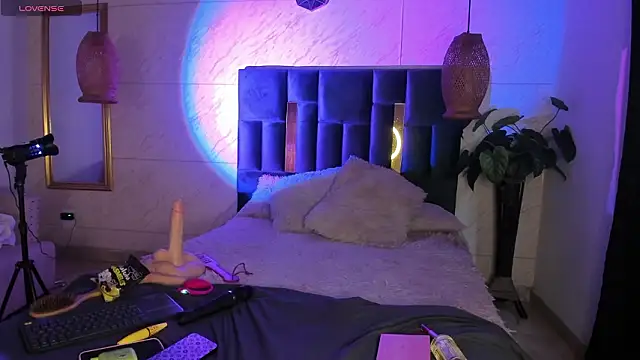 sophia willliamss online show from February 27, 12:38 pm