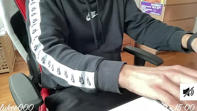 lukee000 online show from January 19, 1:15 pm