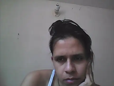 Snapshot of mitzukywinteer chatting on February 5, 5:17 pm mitzukywinteer online show from February 5, 5:17 pm