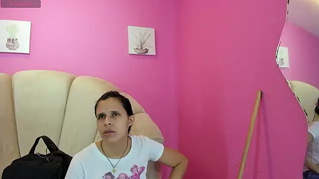 Snapshot of mitzukywinteer chatting on February 23, 8:39 pm mitzukywinteer online show from February 23, 8:39 pm