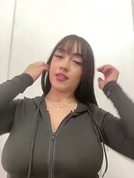 Melody rousse   online show from February 11, 7:30 pm