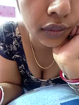 Hot-Tinaa online show from March 24, 12:37 am