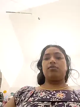 Hot-Tinaa online show from March 28, 2:44 am