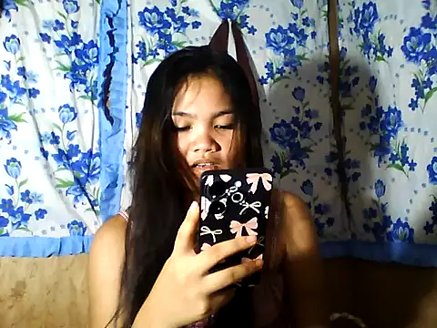 PinaySkinnyJust18 online show from April 12, 10:09 am