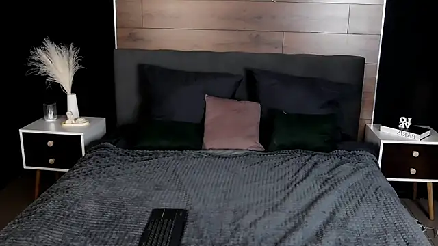 TylerGibson online show from February 24, 3:48 am