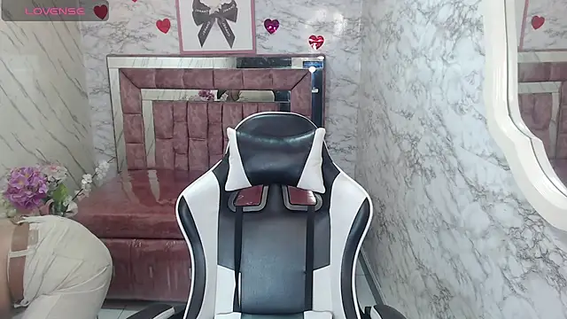 Melisa v online show from April 17, 8:23 pm