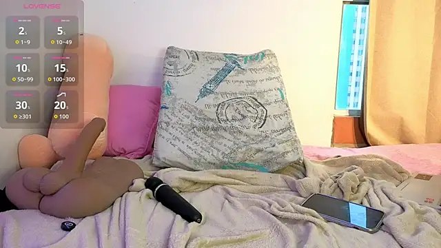 Samantha Ros online show from June 3, 2:33 pm