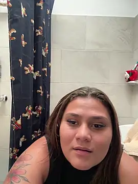 Snapshot of AmaliaVictoria chatting on February 17, 9:54 pm AmaliaVictoria online show from February 17, 9:54 pm