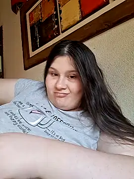 Snapshot of TUWACHA7777 chatting on February 1, 9:35 pm TUWACHA7777 online show from February 1, 9:35 pm