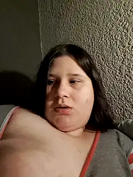 Snapshot of TUWACHA7777 chatting on February 14, 7:05 am TUWACHA7777 online show from February 14, 7:05 am