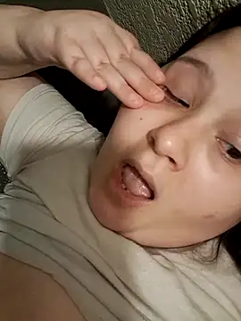 Snapshot of TUWACHA7777 chatting on February 17, 3:36 am TUWACHA7777 online show from February 17, 3:36 am