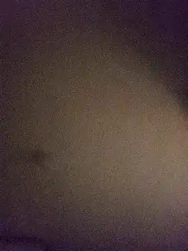 Snapshot of 01Wetlips chatting on February 23, 12:30 am 01Wetlips online show from February 23, 12:30 am