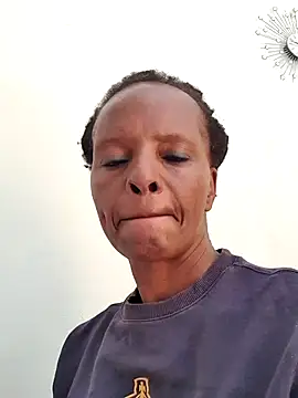 Snapshot of 01Wetlips chatting on March 3, 9:26 am 01Wetlips online show from March 3, 9:26 am