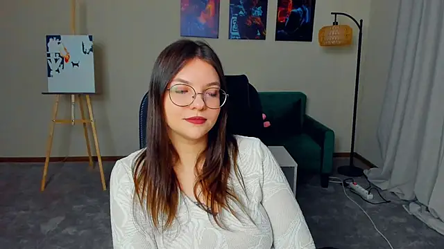 LunaLarose online show from January 18, 12:09 pm