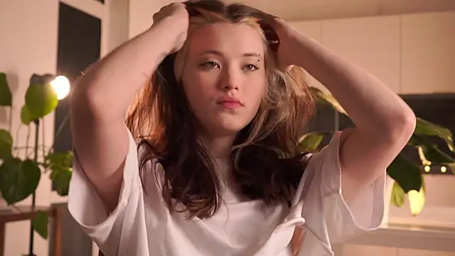 EleniRoeber online show from February 25, 4:16 pm