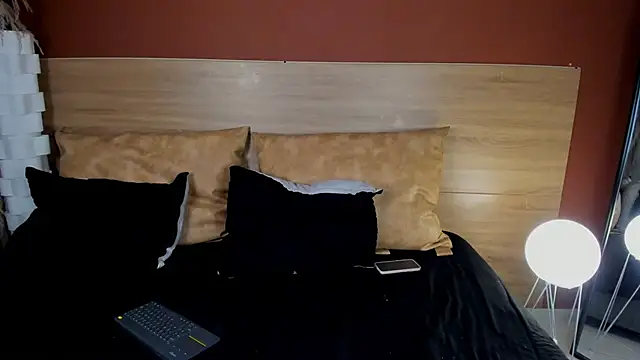 scarlett25   online show from February 16, 8:16 pm