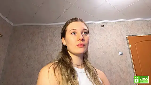 Snapshot of Jolievic chatting on February 14, 11:40 am Jolievic online show from February 14, 11:40 am