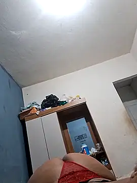 Snapshot of morenalinda15 chatting on February 21, 8:43 pm morenalinda15 online show from February 21, 8:43 pm