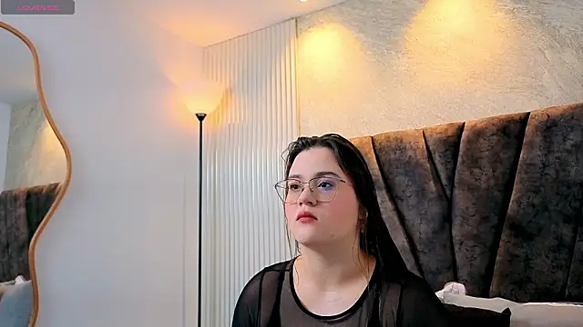 zoe hugeboobs online show from February 12, 12:00 pm