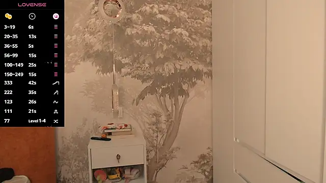 Hiaru Cutie online show from October 27, 5:33 am