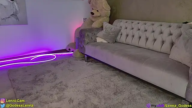 Snapshot of Lenna_Godess chatting on September 13, 5:07 am Lenna Godess online show from September 13, 5:07 am