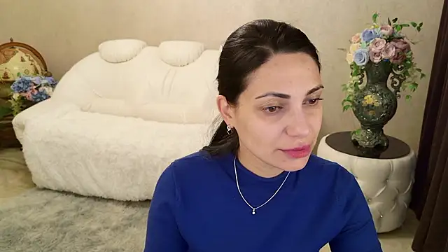 LovelyBeatrice online show from February 6, 5:56 am