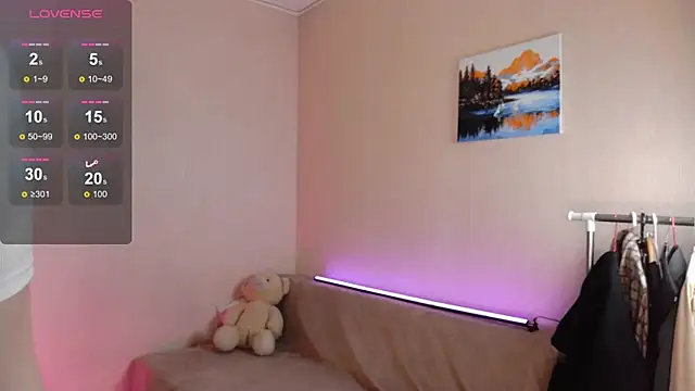 Snapshot of Alexa_Sparkle chatting on March 2, 11:33 pm Alexa Sparkle online show from March 2, 11:33 pm