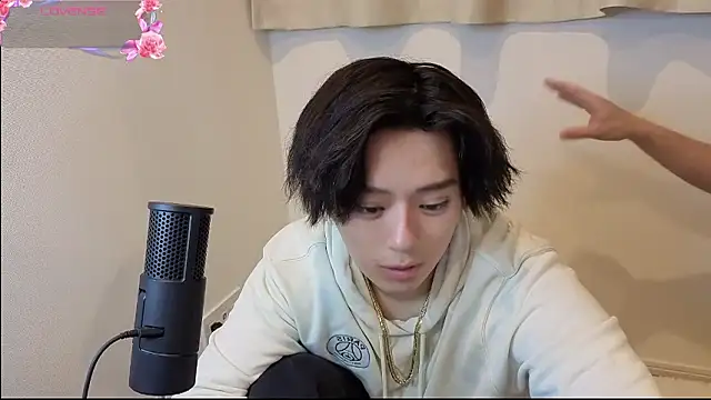 gkchinchin online show from April 20, 12:30 pm