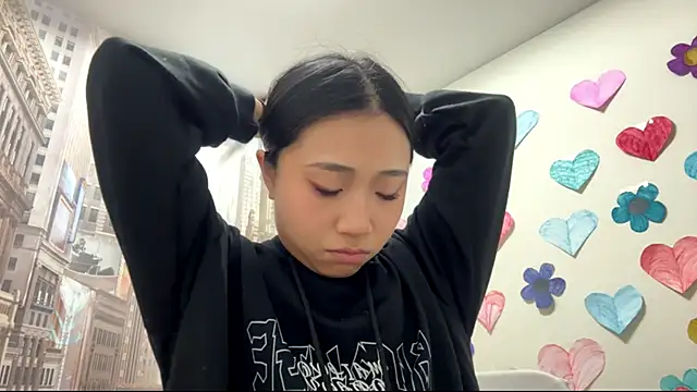 SweetMiaXO online show from March 13, 4:02 pm