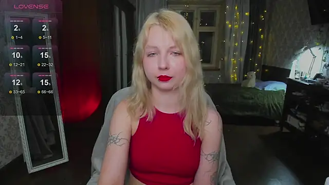 Snapshot of yourlovelyeve chatting on February 11, 5:18 pm yourlovelyeve online show from February 11, 5:18 pm