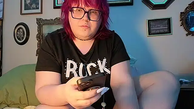 ProfaneHekate online show from May 4, 9:44 pm