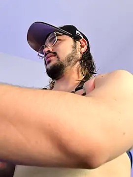 Snapshot of Derek_Vow chatting on February 23, 11:35 pm Derek Vow online show from February 23, 11:35 pm